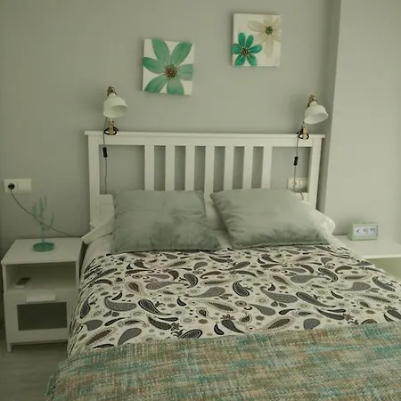 Cristal, Centrico, Luminoso, Amplio, 3 *